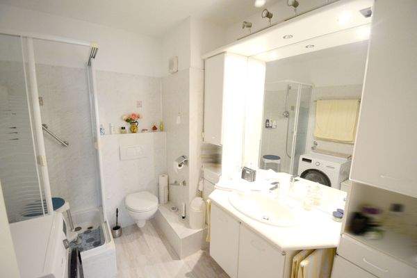 Duschbad mit WM-Anschluss