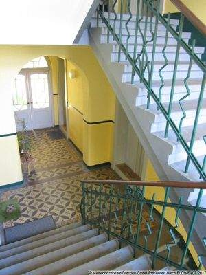 Treppenhaus - Dachgeschosswohnung in Radebeul