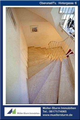 Oberursel  Hintergasse 6 11 Treppe zum UG Email.jp