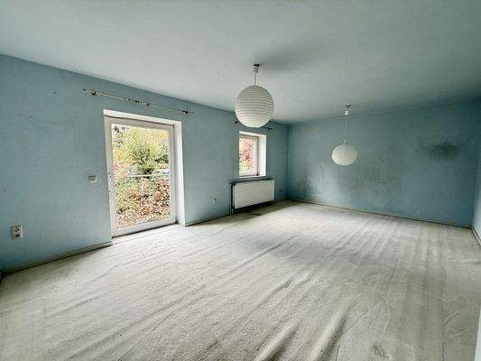 Kinderzimmer mit Ausgang auf den Balkon