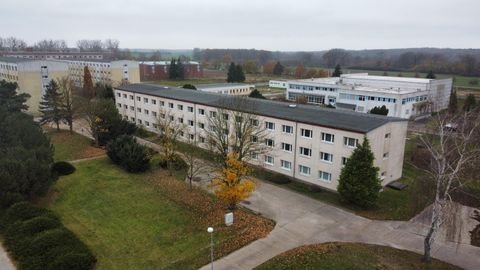 Stavenhagen OT Basepohl (Kaserne) Halle, Stavenhagen OT Basepohl (Kaserne) Hallenfläche