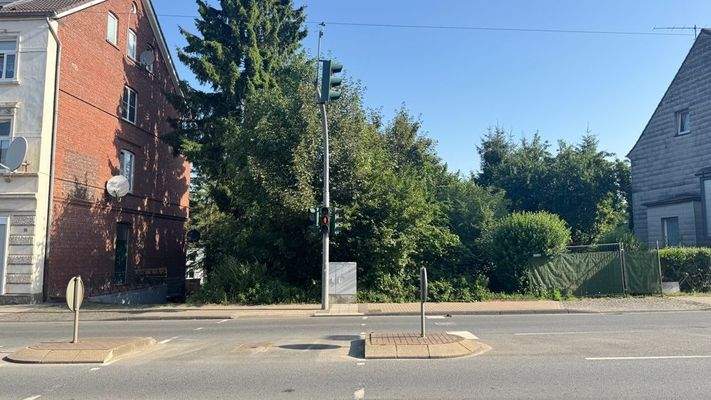 Grundstück Frontansicht