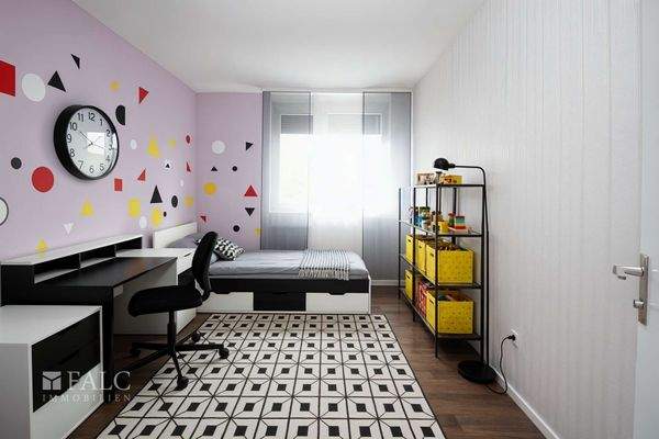 Kind-1 - (KI generiert)