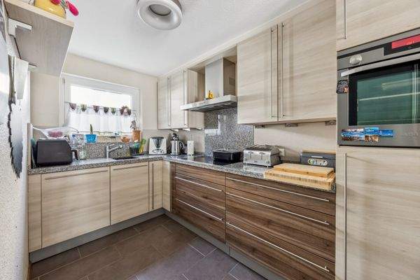 Hochwertige Einbauküche