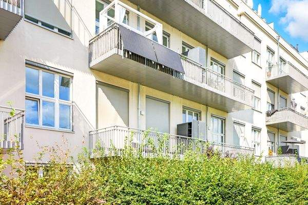 großer Balkon - südl.