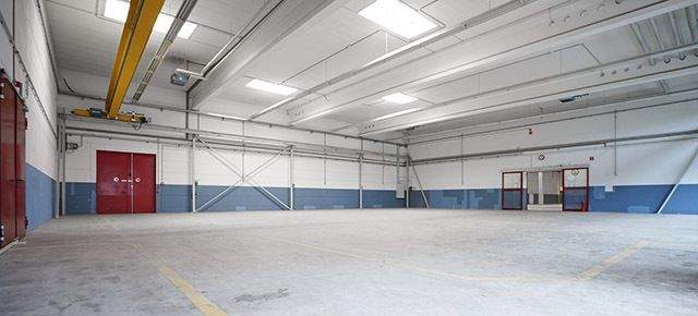 grosse-lagerhalle-in-offenbach-mieten