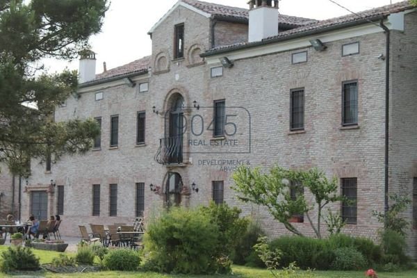 Historisches Anwesen im Renaissance-Stil in Ferrara - Emilia Romagna