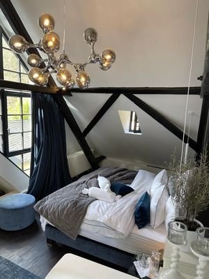 Zimmer Aria