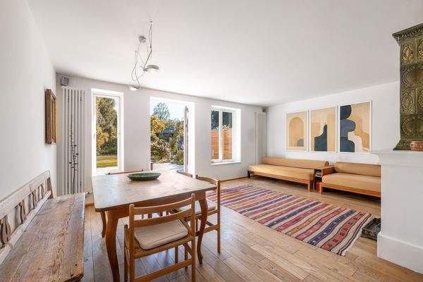 Wohn-/Essbereich mit Kamin