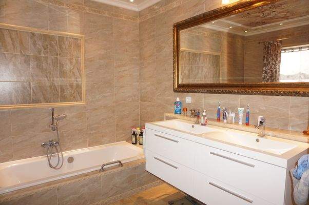 Badezimmer 2_Whg1.JPG