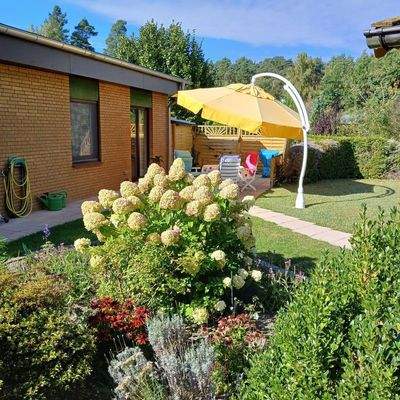 Bungalow -Terrasse m. Sonnens.