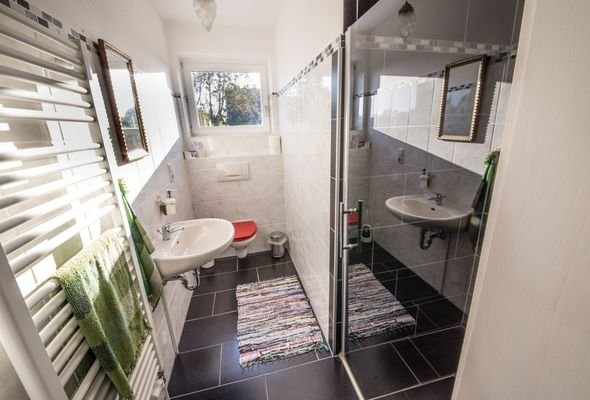 Badezimmer Wohnung 1