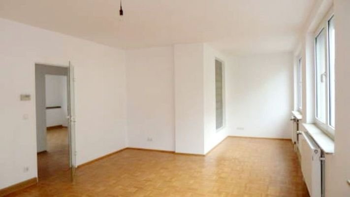 1.OG Wohnzimmer.jpg