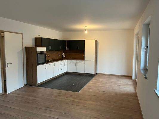 Wohn-Esszimmer mit Küche (1) - Kopie.jpg