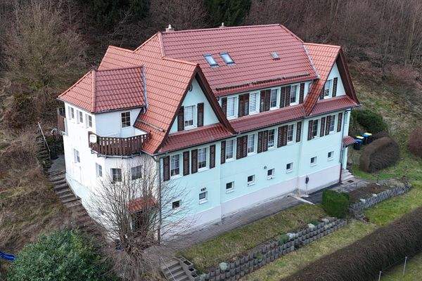 Mehrfamilienhaus mit 4 Wohneinheiten