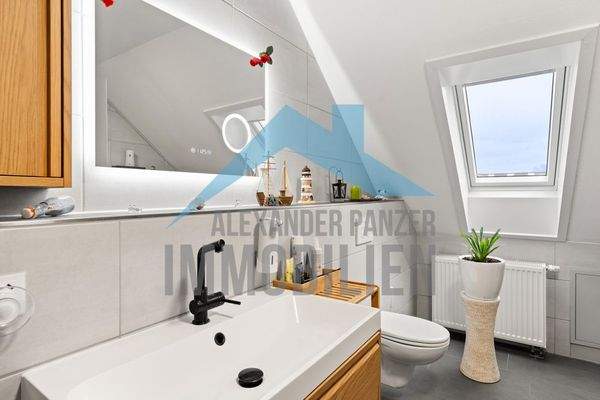 Wohnung links - Dachgeschoss