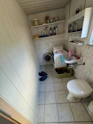 55 Du - WC in Garage