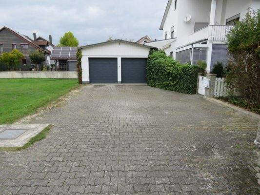 gepflasterter Hofraum 