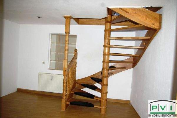 Diele mit Zugang zum  2. Dachgesschoß