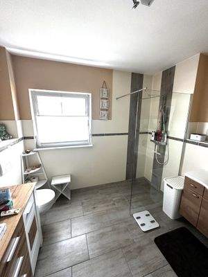 Badezimmer OG (2).JPG