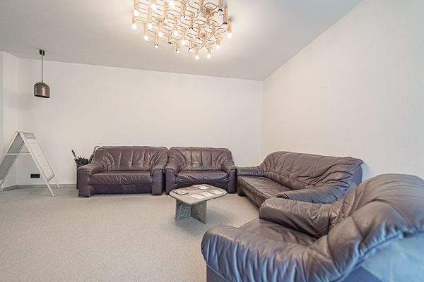 Flur - Wartebereich 3.jpg