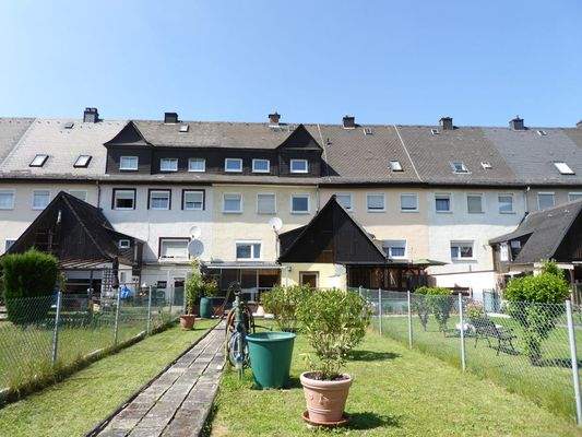 Rückansicht und Garten