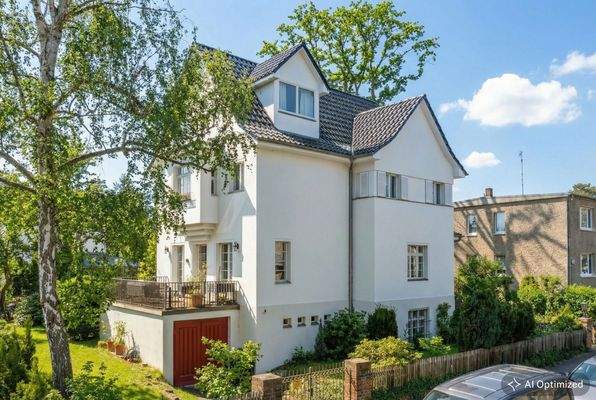 [KI-optimiertes Foto] Hausansicht