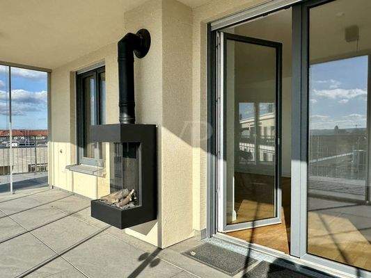 Kamin im Wintergarten (gasbetrieben)