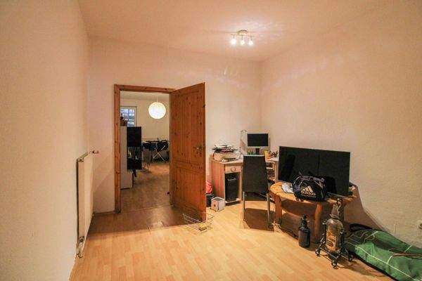 Schlafzimmer 2 EG links