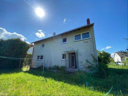 Ansicht Gartenseite mit Hauseingang