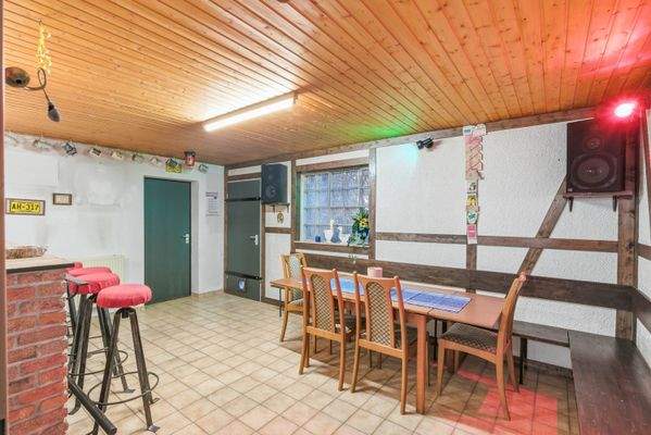 Multifunktionsraum im UG (Bild 2)