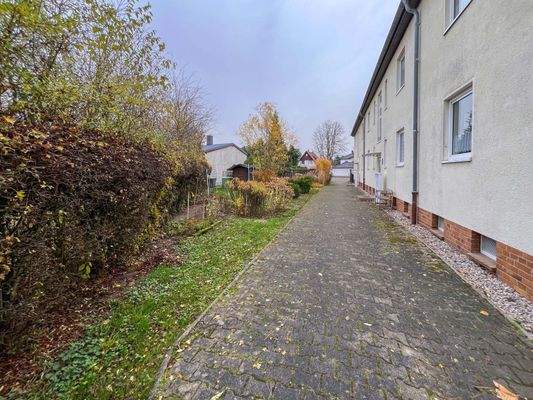 Ansicht Grundstück Eingangsbereich.jpg