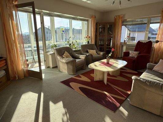 Wohnzimmer mit kleinem Wintergarten OG