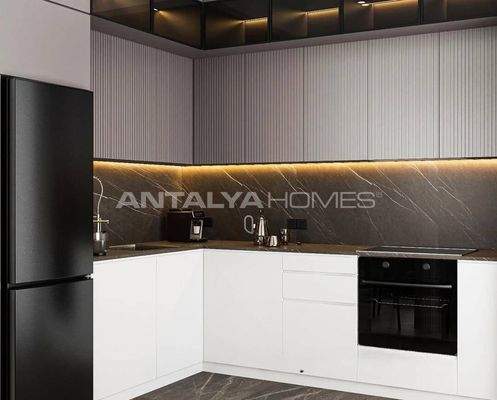 Spacious Apartments with Communal Pool in Antalya Altintas