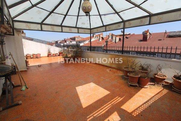 Stylish Apartments with Balcony and City Views in Eyupsultan