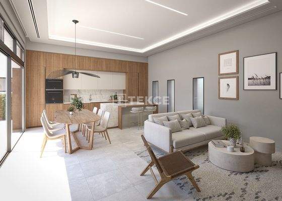 Stylish Villa with Private Pool & Solarium in Los Alcázares