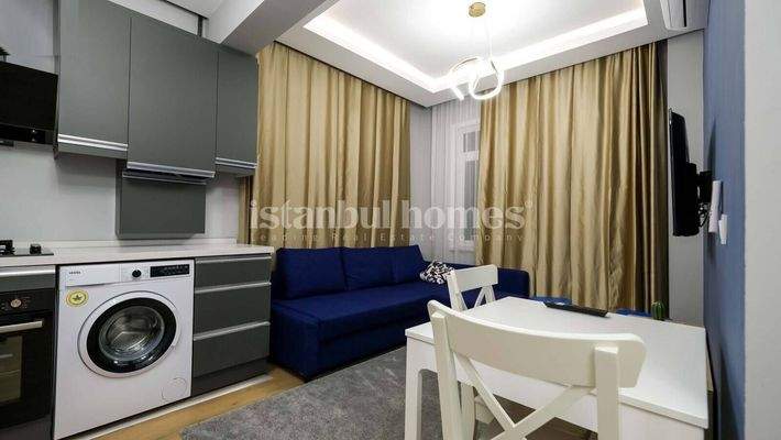 5-Storey Building Close to Tram Station in Fatih Istanbul