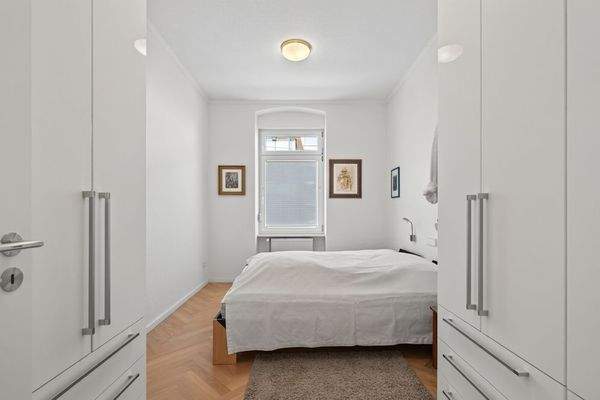 Schlafzimmer, sanierte Wohnung