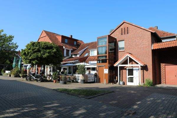 Außenansicht Parkplatz