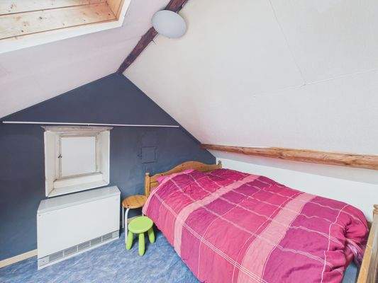 CAM01223G0-PR0194-STILL035