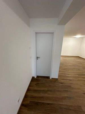 Groß (20260319_065748988_iOS).jpeg