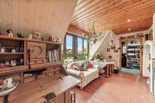 Wohndiele mit Blick zum Wohnzimmer.jpg