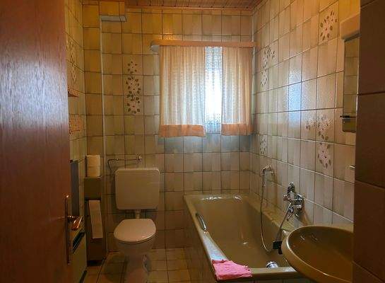 3 Sanitärbereich im EG.jpg