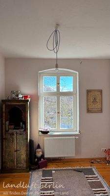 Zimmer im 2. OG mit Fenster nach Südosten.jpeg