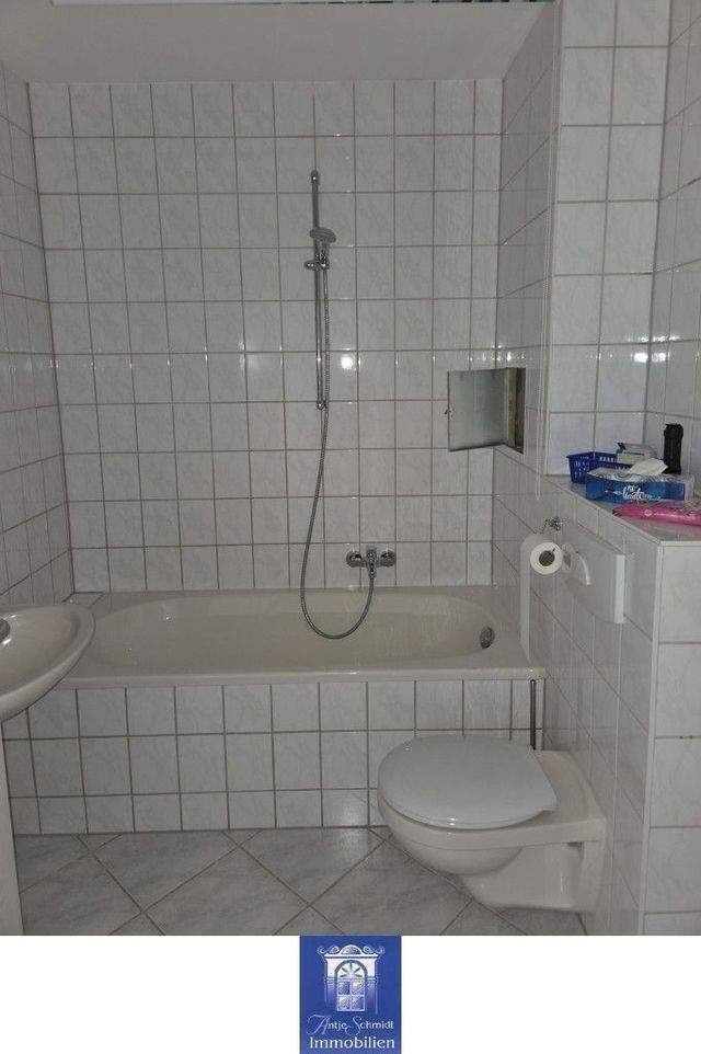 Sehenswerte Wohnung mit schönem Balkon in ruhiger Lage! - Foto 3