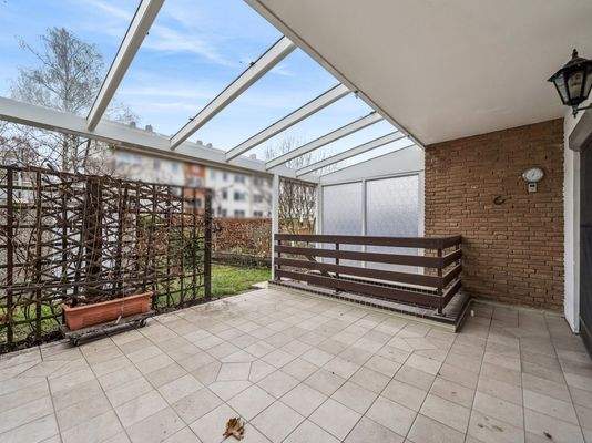 Überdachte Terrasse