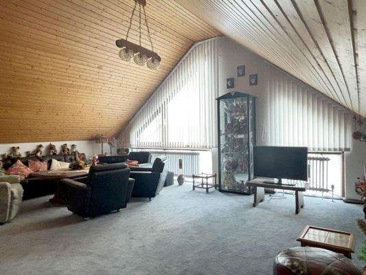 großes-Studio-und ...