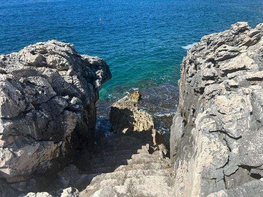 Zugang zum Meer und Platz für einen Steg