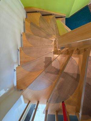 Treppe zum Obergeschoss