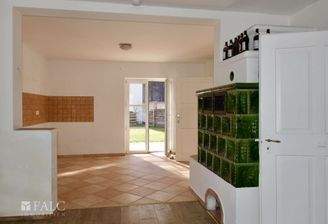EG: Kochen, Essen, Terrasse